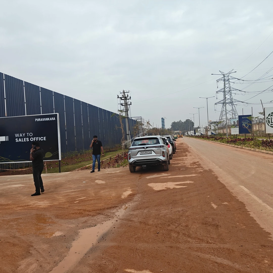 Approach road along the Alternate Access to Bagalur from NH44 via Razak Palya road for Purva Northern Lights